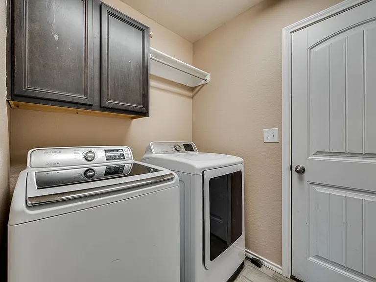 618 Juniper Ct — Photo 13