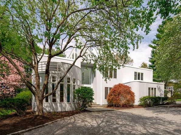 5 Random Farms Circle, Chappaqua, NY 10514