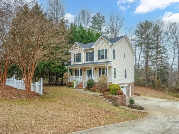 119 Heritage Creek Dr, Hickory, NC 28601