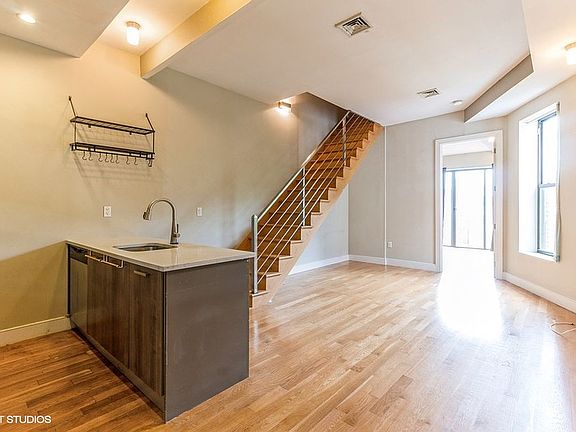 2nd image of 509 Chauncey St APT 3R