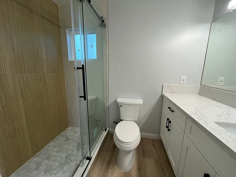 2201 La Paloma Ave — Photo 7