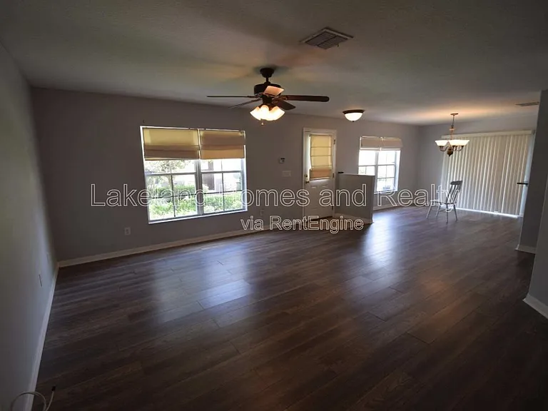 5456 River Rock Rd — Photo 5