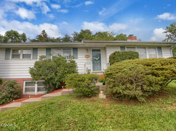 34 Wilson Cir, Milton, PA 17847