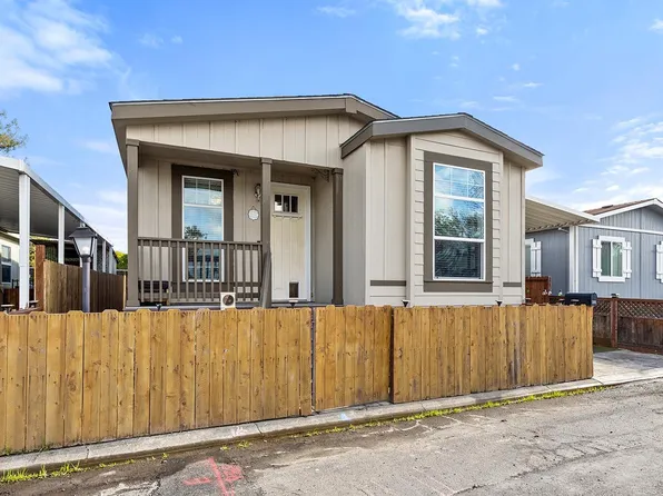 3110 Loretta Way, Santa Rosa, CA 95403