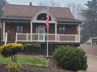 366 Logan Rd, Bethel Park, PA 15102