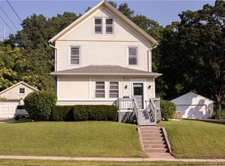 76 W Elm St, Deep River, CT 06417