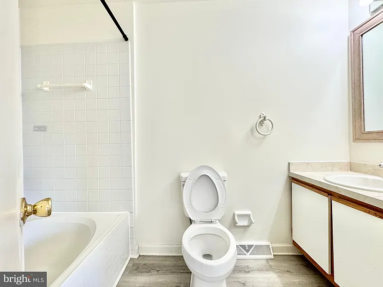 305 Charring Cross Dr — Photo 15