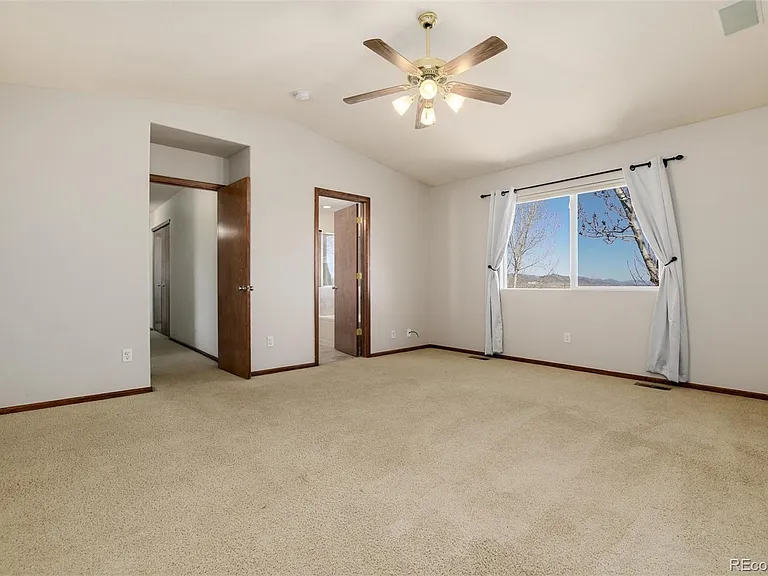 9865 Falcon Ln — Photo 5