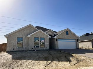 10167 Hanks Creek Rd, Benbrook, TX 76126