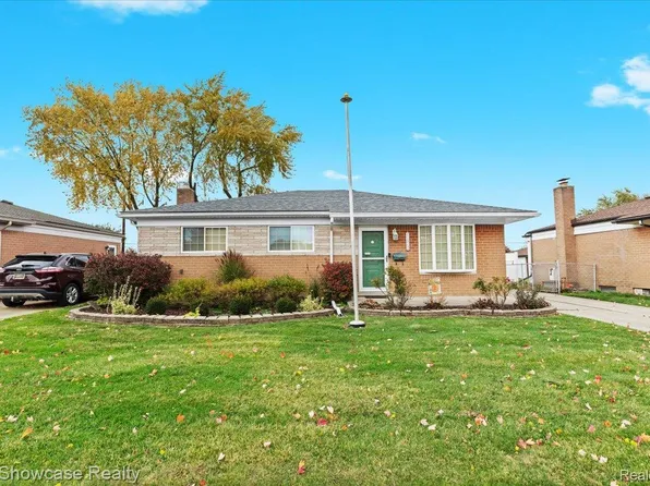 31362 Gardendale Dr, Warren, MI 48088