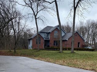 3420 Pine Ridge Dr, Lewis Center, OH 43035