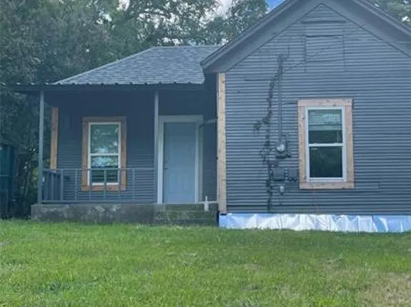 2222 W Bond St, Denison, TX 75020