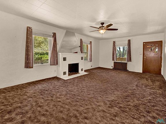 3rd image of 800 S 5th St