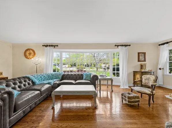 328 W Ridgewood Ave, Ridgewood, NJ 07450