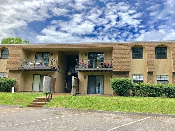 2nd image of 420 Walton Ln APT K60