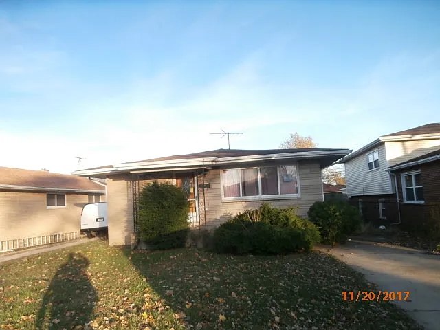 361 Chappel Ave photo 1