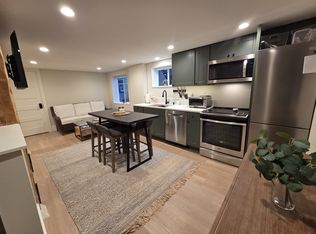 3610 42nd Ave SW #B, Seattle, WA 98116