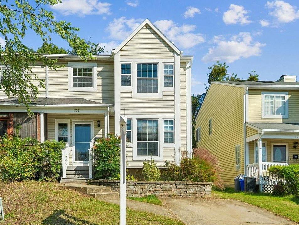 1st image of 702 Genessee St