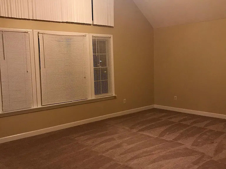 4923 Marlos Dr NE — Photo 19