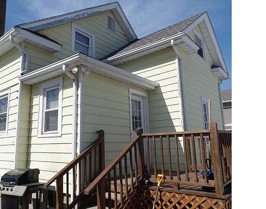 2nd image of 15 Jackson St
