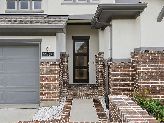 3rd image of 11334 Cosmopolitan Dr