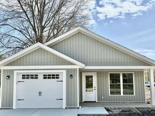 209 Madison St, Cambria, IL 62915