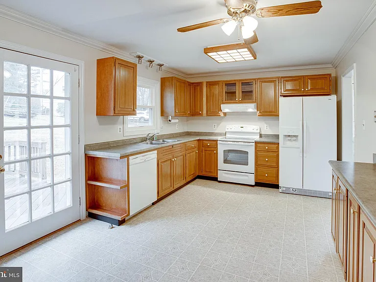 9552 Birmingham Dr — Photo 12