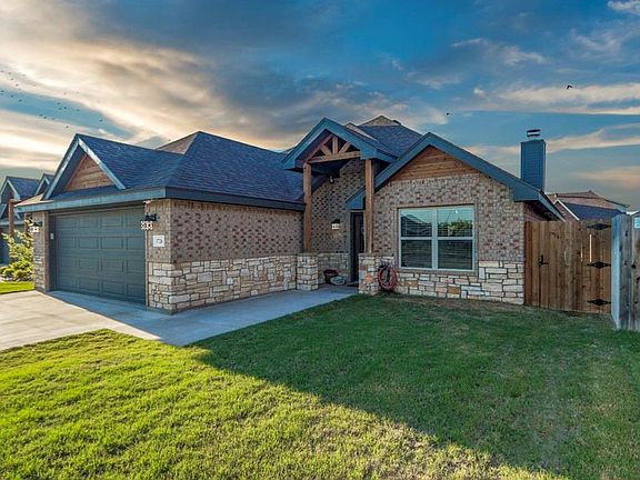 2nd image of 3726 Bettes Ln