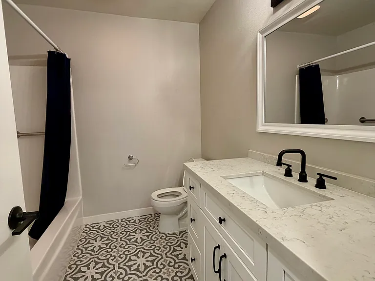 25715 Hogan Dr #B1 — Photo 9