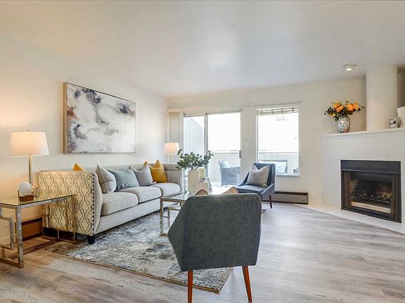 2nd image of 165 E Okeefe St #12