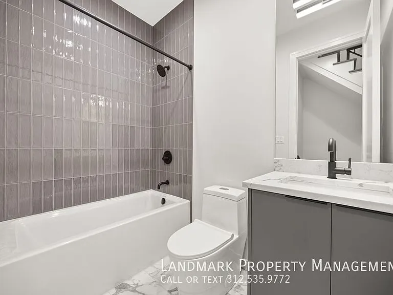 1545 N Artesian Ave #3 — Photo 12