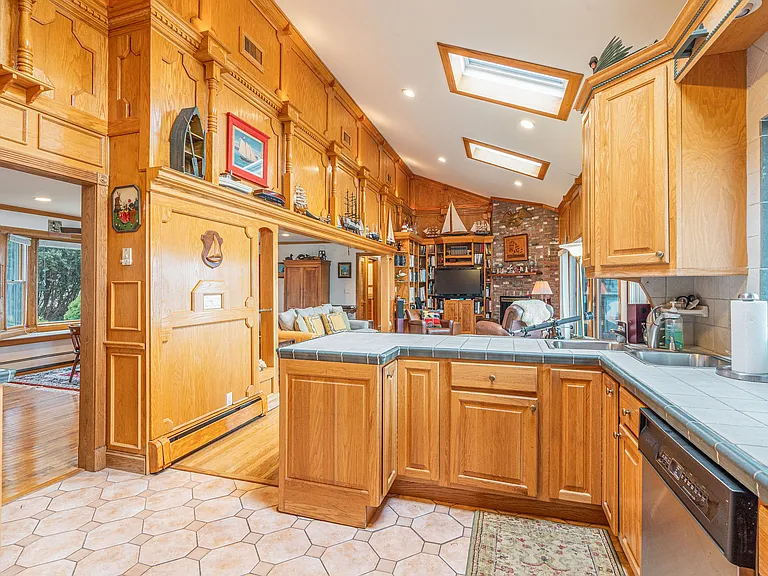 28 Koral Dr — Photo 22