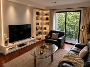 2657 Lenox Rd NE APT 220, Atlanta, GA 30324