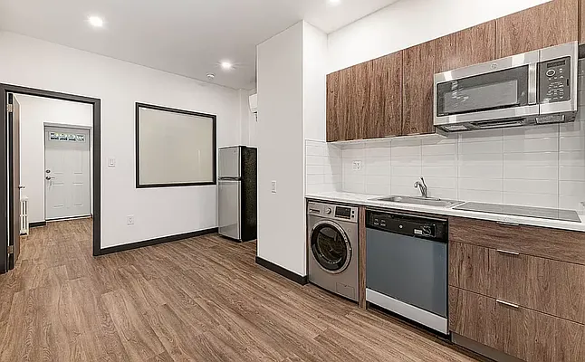 Rented by REAL New York | media 11