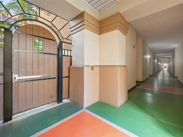 2410 W Azeele St Unit 212, Tampa, FL 33609