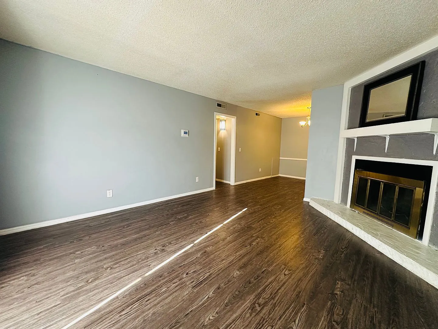 2 bedrooms 1.5 bathrooms at Cedar Lake Estates — Photo 3