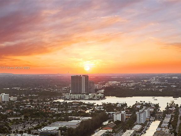 3rd image of 17121 Collins Ave APT 3404