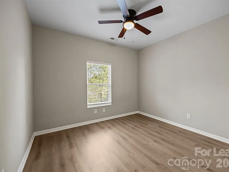3130 Celia Ave — Photo 23