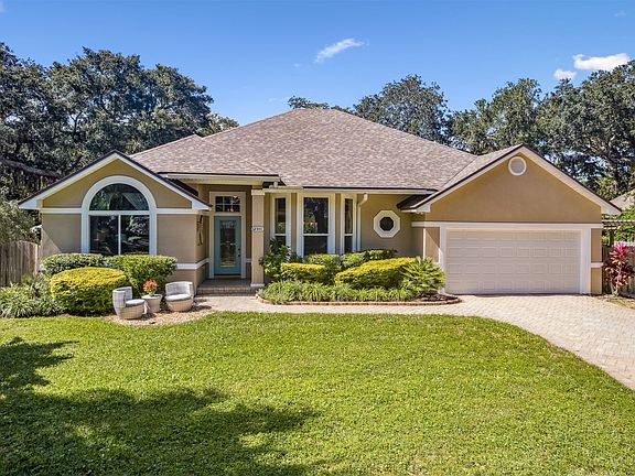 2nd image of 991 Ocean Bluff Dr