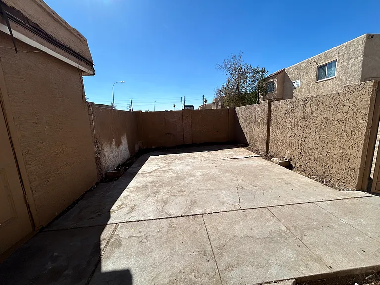 4204 S 47th St — Photo 13