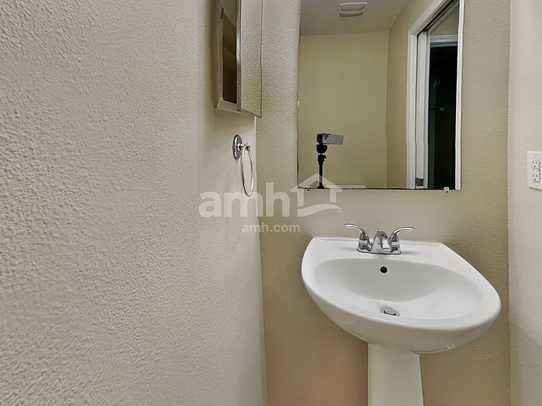 15403 Quail Woods Pl — Photo 7