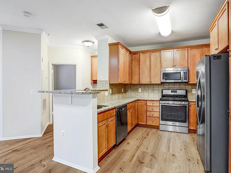 11800 Old Georgetown Rd #1207 — Photo 22
