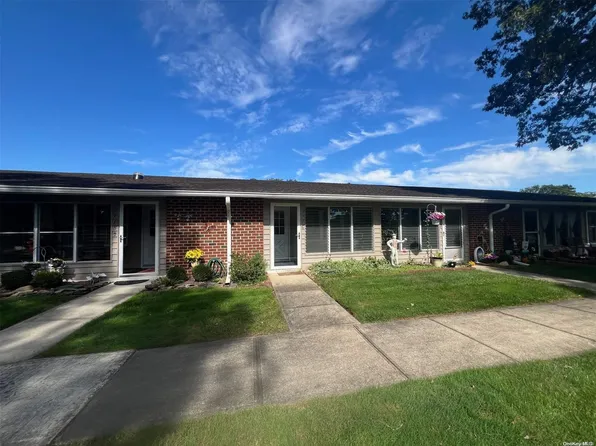 171C Ventry #171C, Ridge, NY 11961