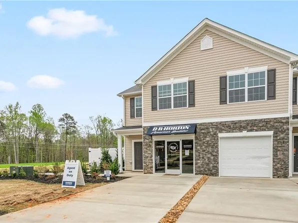 5490 Henley Ridge Dr #195, Graham, NC 27253