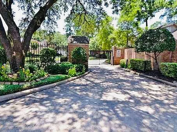 163 Old Bridge Lk, Houston, TX 77069