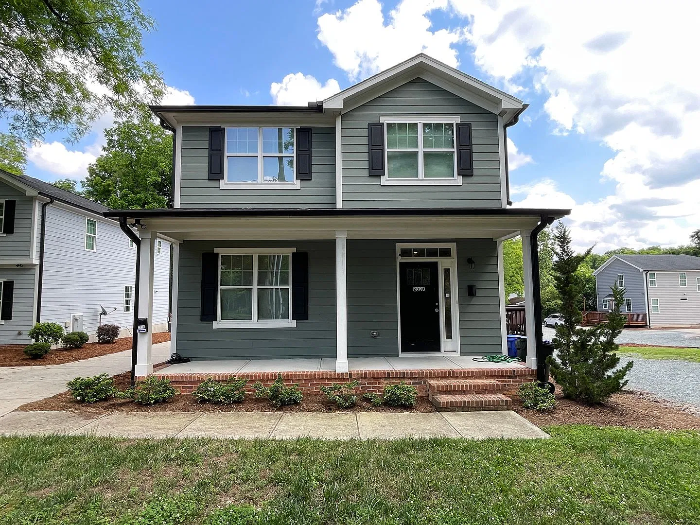 Beautiful duplex house on the Northside! Walk to Campus from this sweet pad on Caldwell St. - wat... — Photo 2