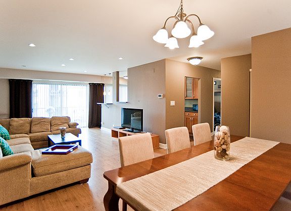 3rd image of 1101 S Hunt Club Dr APT 301