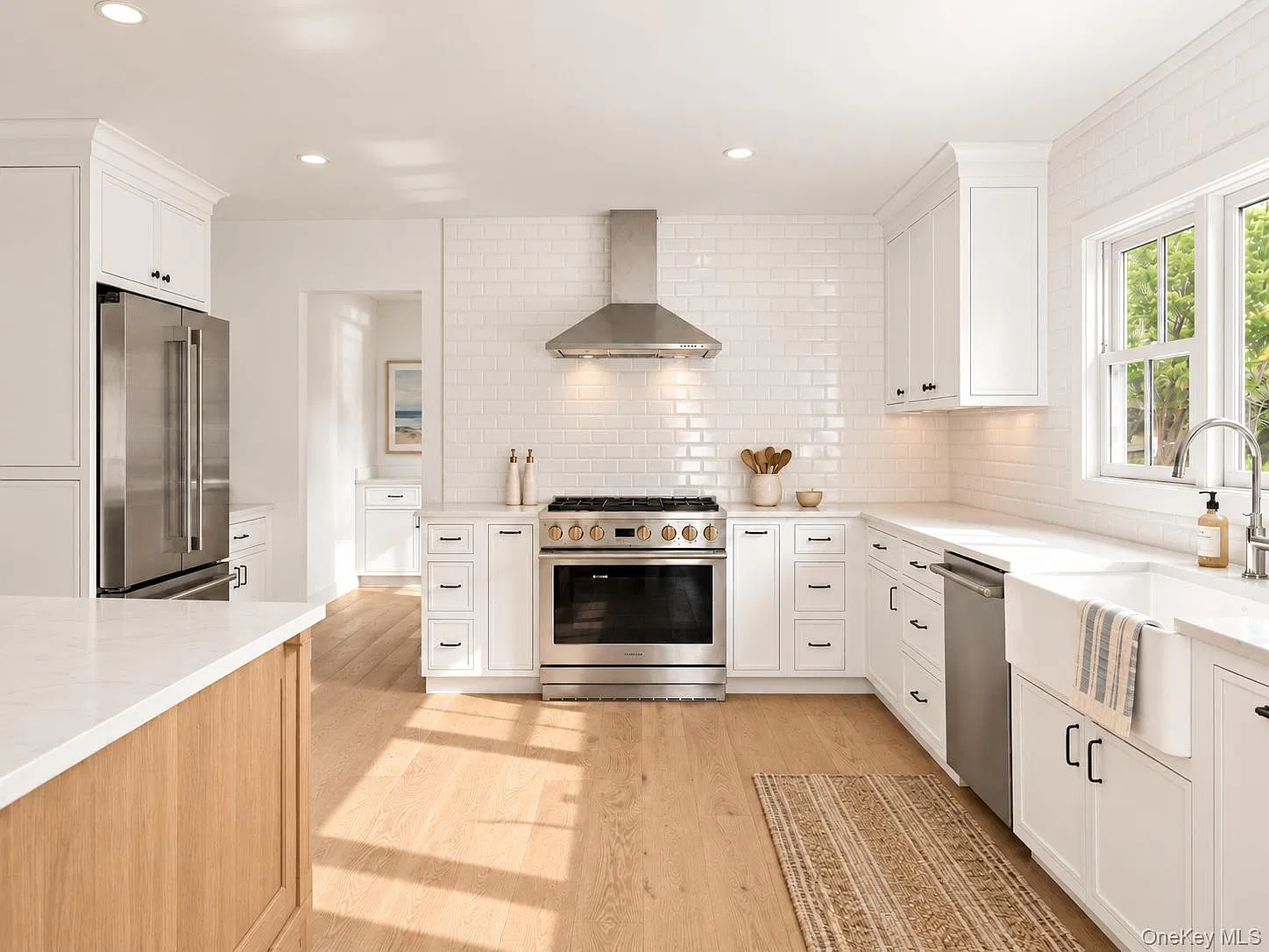 6 bed, 4.5 bath, 4300 sqft, $9,800 — Photo 3