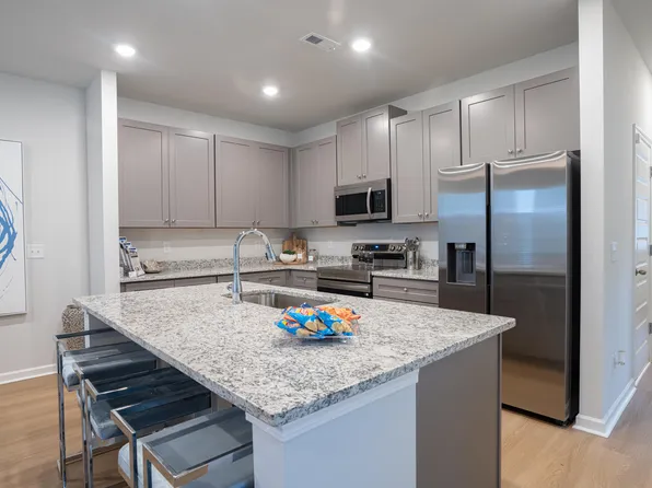 The Collection Tate Bend