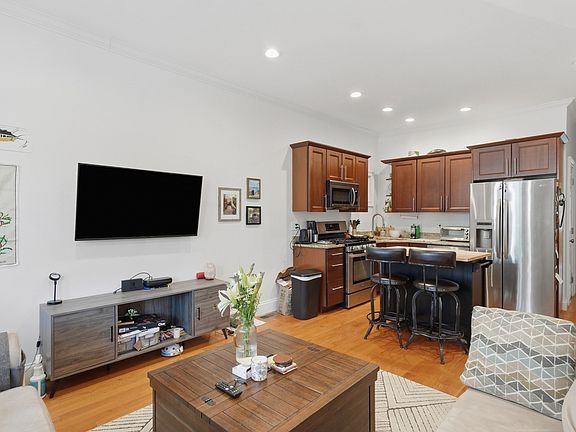 2nd image of 502 Sumner St #1